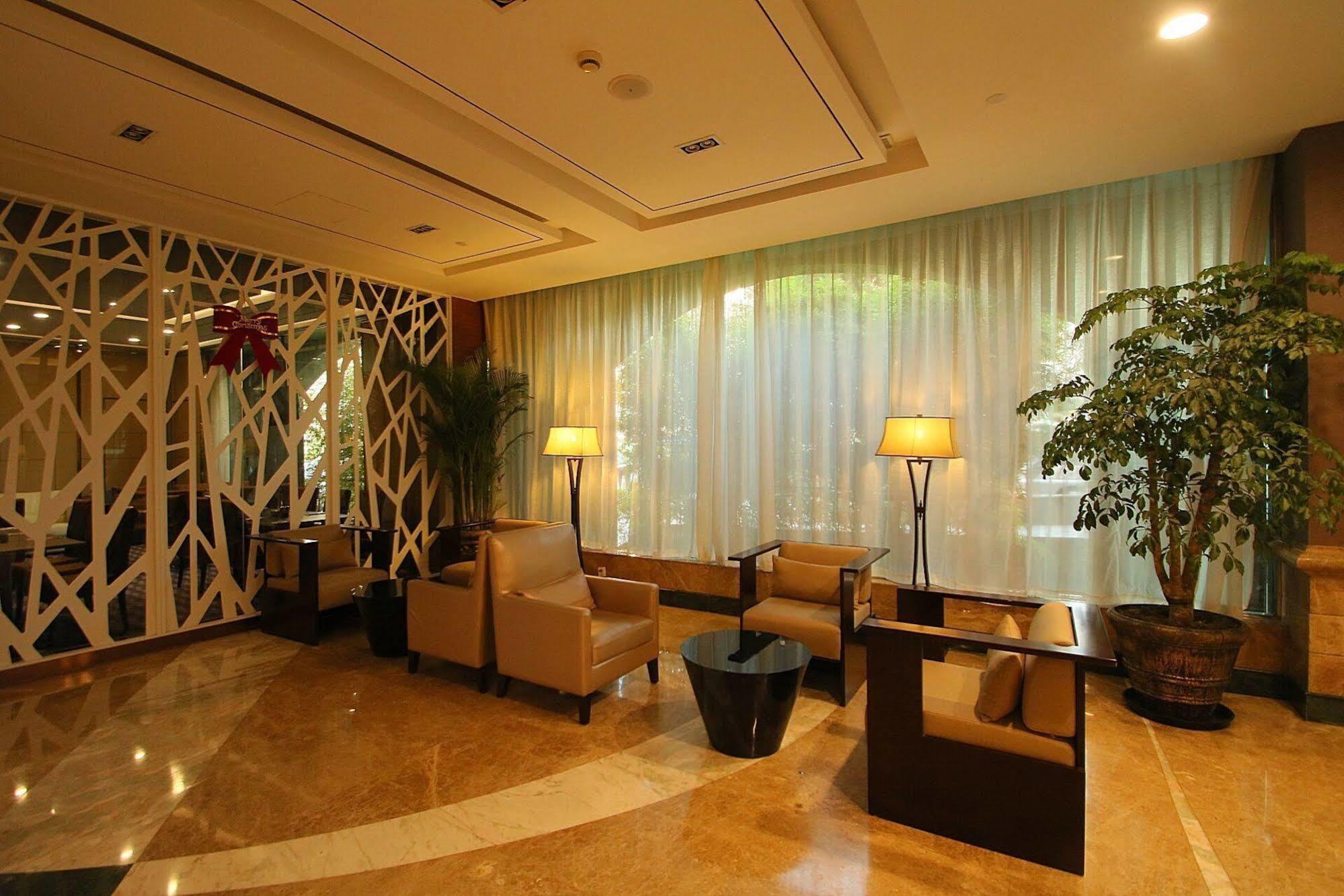 Hotel Days Frontier Pudong New International Exhibition Centre