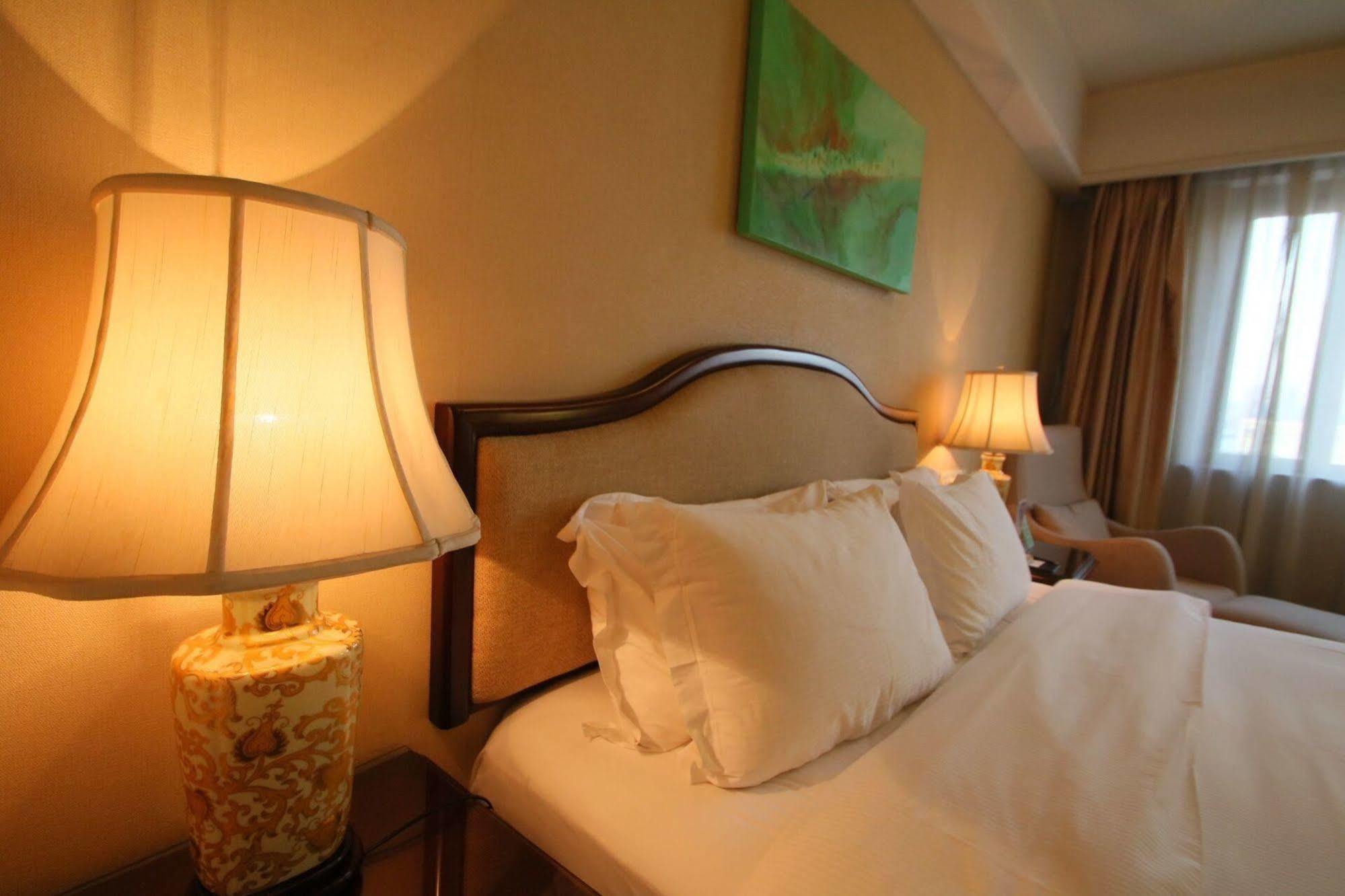 Days Frontier Pudong New International Exhibition Centre 4* Shanghai